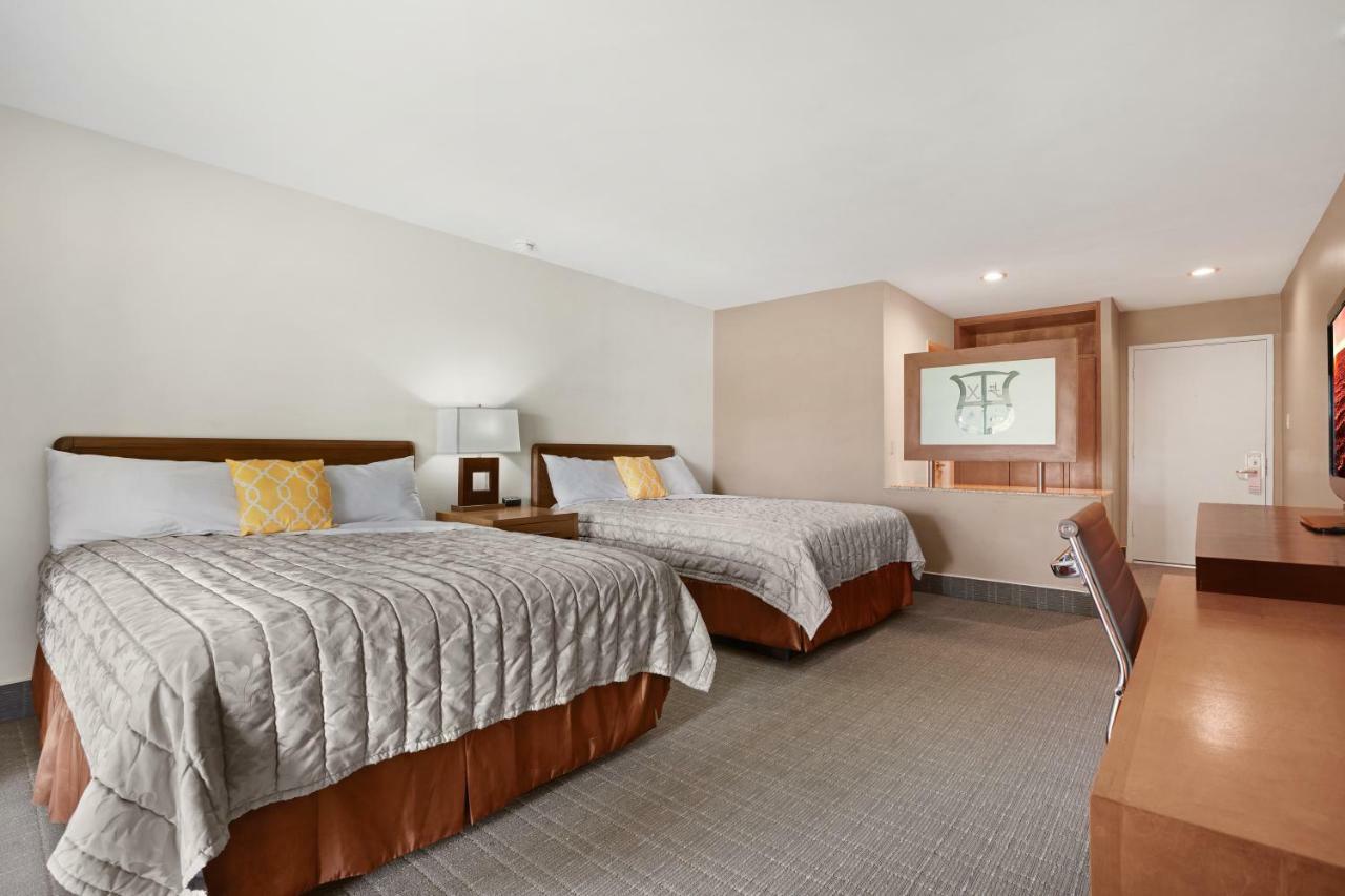 Ramada By Wyndham Holtville Екстериор снимка